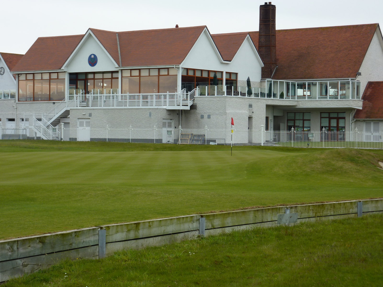 Klubbhuset på Royal Dublin Golf Club på Bull Island i Dublin