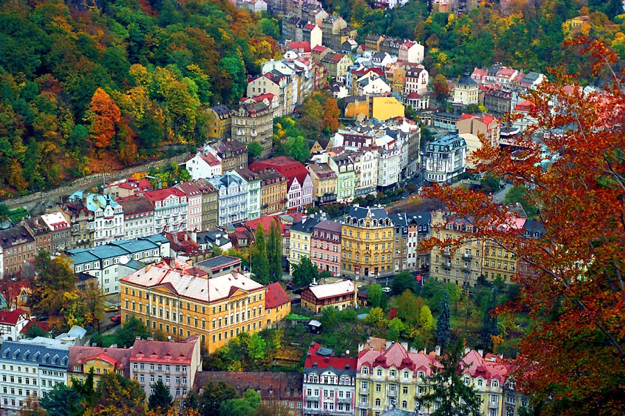 Kurortsmiljö i Karlovy Vary i västra Tjeckien; bilden visar inte en golfbana